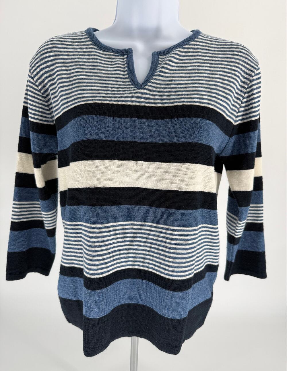 Gloria Vanderbilt Striped Sweater Small Blue Navy Ivory USA Knit Pullover Top